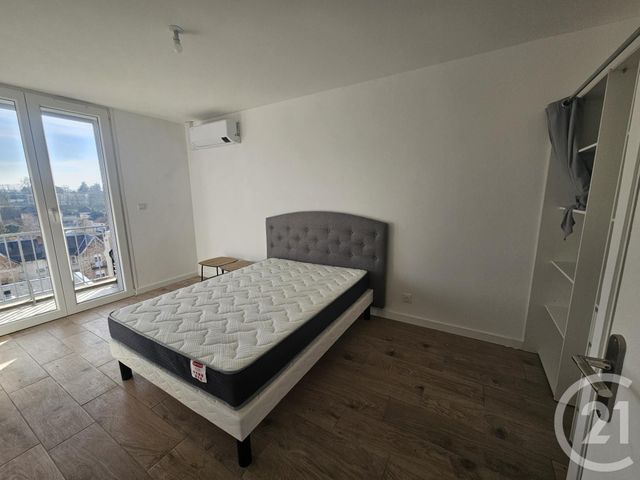 Appartement F3 &agrave; louer - 3 pi&egrave;ces - 77,24 m2 - Montlucon - 03 - AUVERGNE