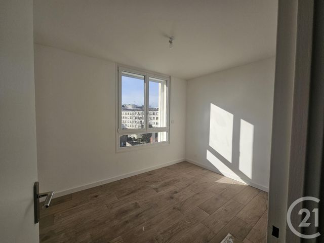 Appartement F3 &agrave; louer - 3 pi&egrave;ces - 77,24 m2 - Montlucon - 03 - AUVERGNE