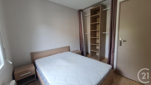 Appartement F3 &agrave; louer - 3 pi&egrave;ces - 46 m2 - Montlucon - 03 - AUVERGNE