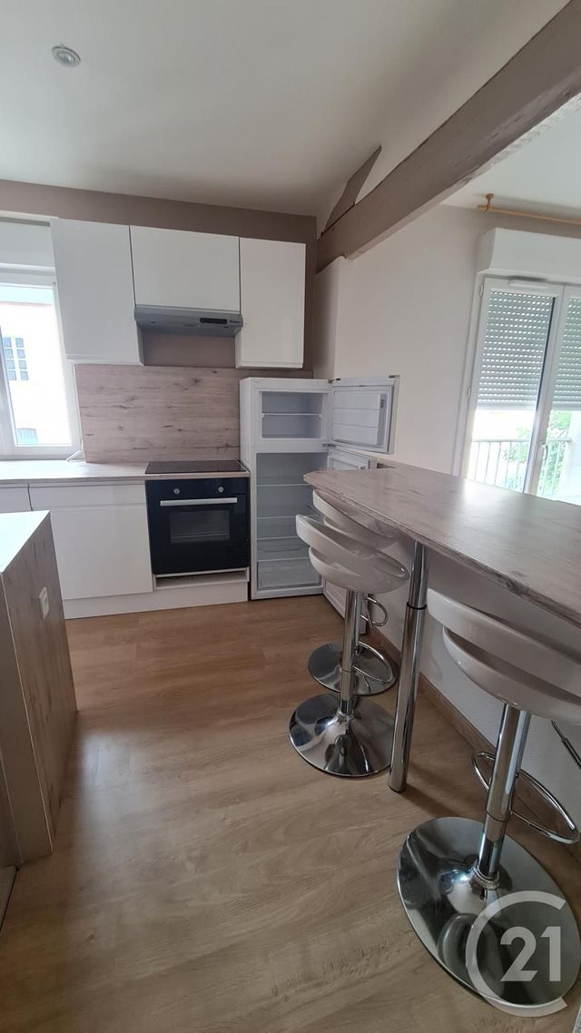 Appartement F3 &agrave; louer - 3 pi&egrave;ces - 46 m2 - Montlucon - 03 - AUVERGNE
