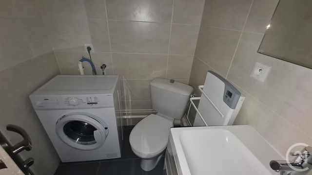 Appartement F3 &agrave; louer - 3 pi&egrave;ces - 46 m2 - Montlucon - 03 - AUVERGNE