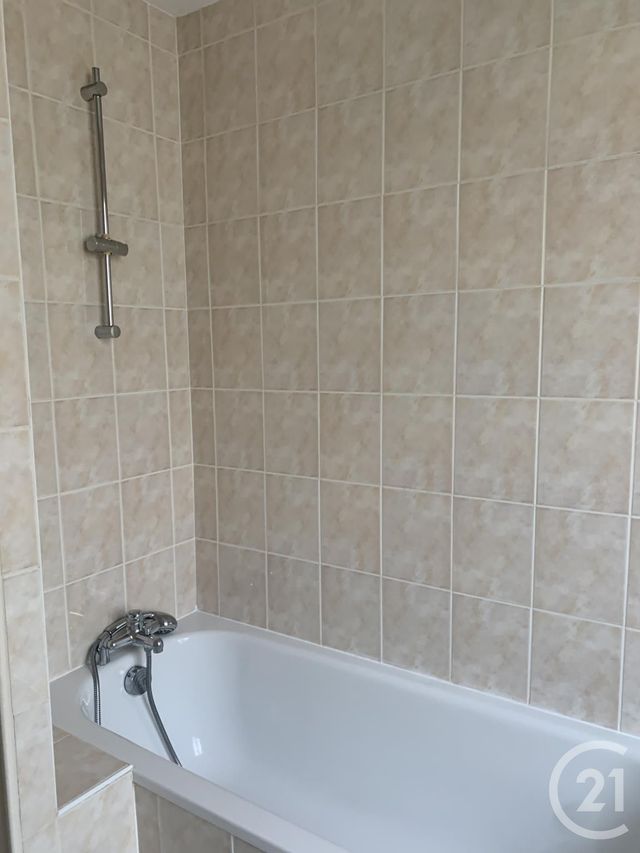 Appartement Autre &agrave; louer - 2 pi&egrave;ces - 39 m2 - Montlucon - 03 - AUVERGNE