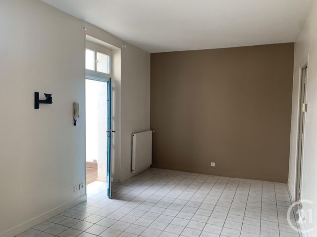 Appartement Autre &agrave; louer - 2 pi&egrave;ces - 39 m2 - Montlucon - 03 - AUVERGNE