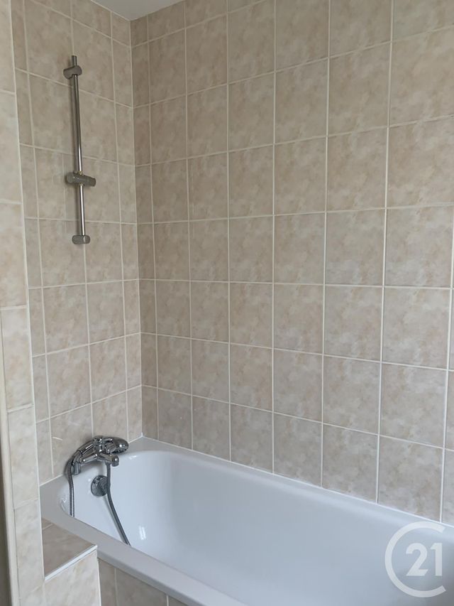 Appartement Autre &agrave; louer - 2 pi&egrave;ces - 39 m2 - Montlucon - 03 - AUVERGNE