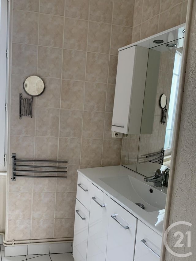 Appartement Autre &agrave; louer - 2 pi&egrave;ces - 39 m2 - Montlucon - 03 - AUVERGNE