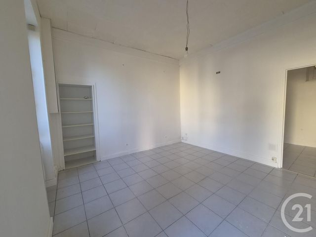 Appartement F2 &agrave; louer - 2 pi&egrave;ces - 30 m2 - Montlucon - 03 - AUVERGNE
