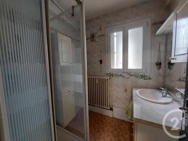 Appartement F3 &agrave; vendre - 3 pi&egrave;ces - 64 m2 - Montlucon - 03 - AUVERGNE