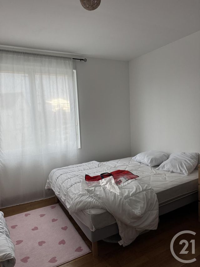 Appartement F3 &agrave; louer - 3 pi&egrave;ces - 67,56 m2 - Montlucon - 03 - AUVERGNE