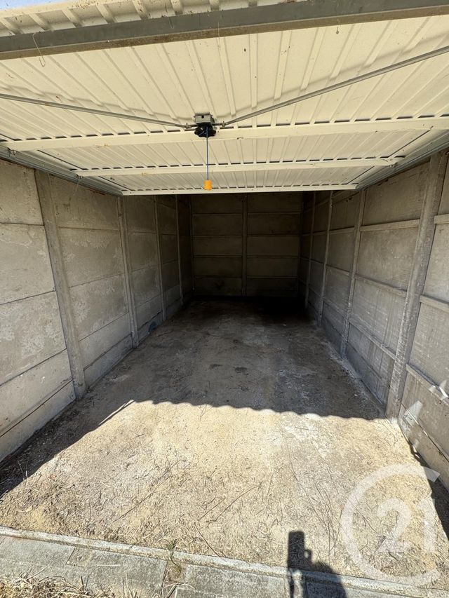 Parking &agrave; louer - 15,50 m2 - Montlucon - 03 - AUVERGNE