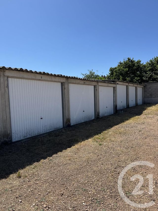 Parking &agrave; louer - 13,50 m2 - Montlucon - 03 - AUVERGNE