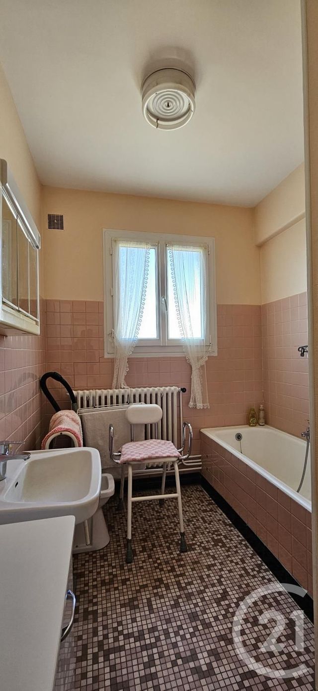 Maison &agrave; vendre - 4 pi&egrave;ces - 110 m2 - Montlucon - 03 - AUVERGNE