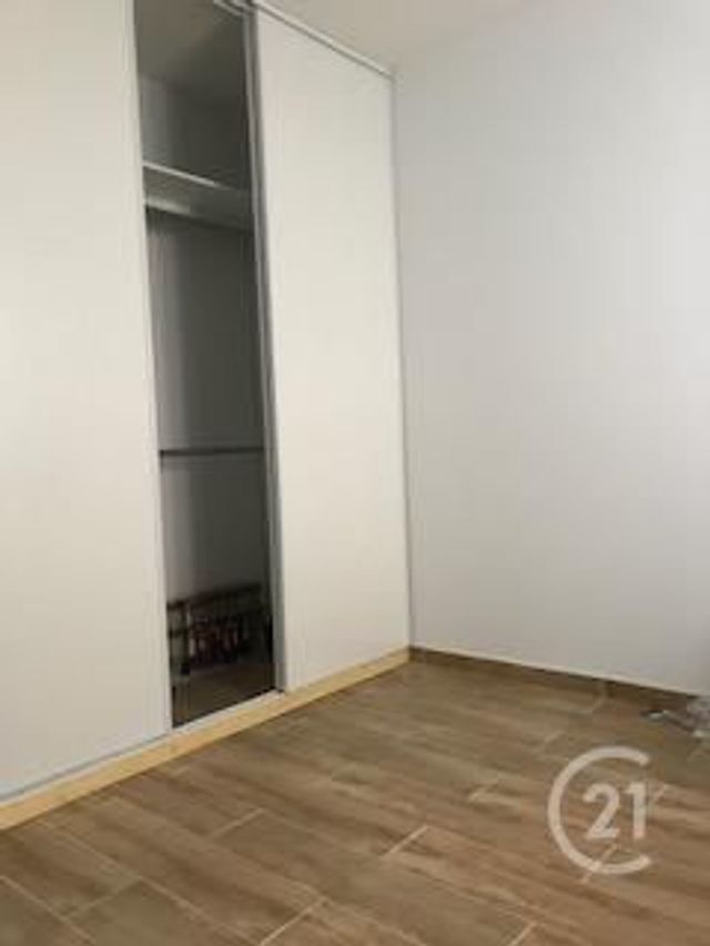 Appartement F3 &agrave; louer - 3 pi&egrave;ces - 43,45 m2 - Desertines - 03 - AUVERGNE