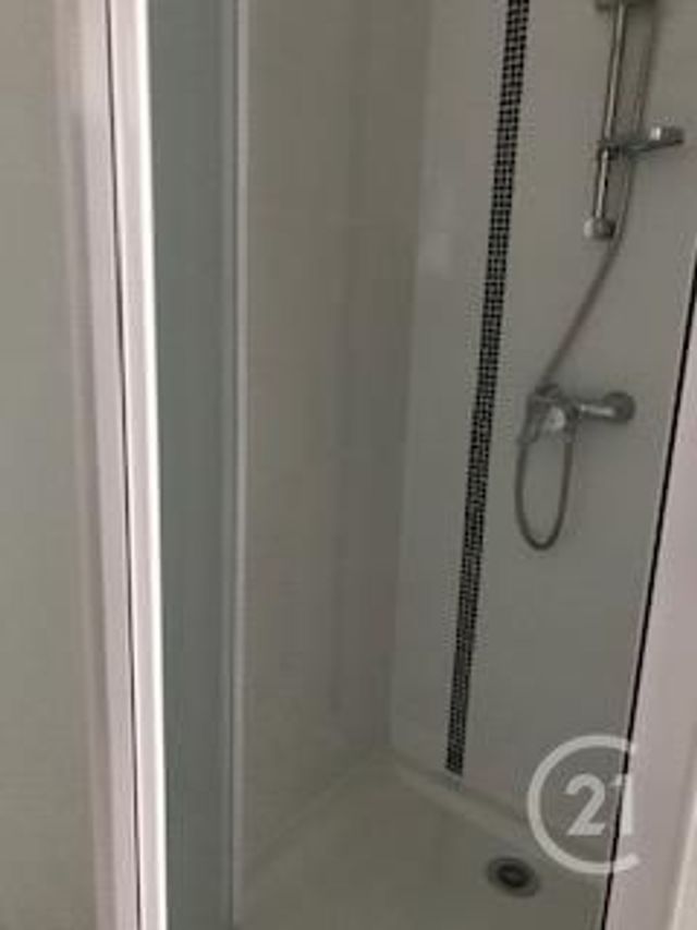 Appartement F3 &agrave; louer - 3 pi&egrave;ces - 43,45 m2 - Desertines - 03 - AUVERGNE