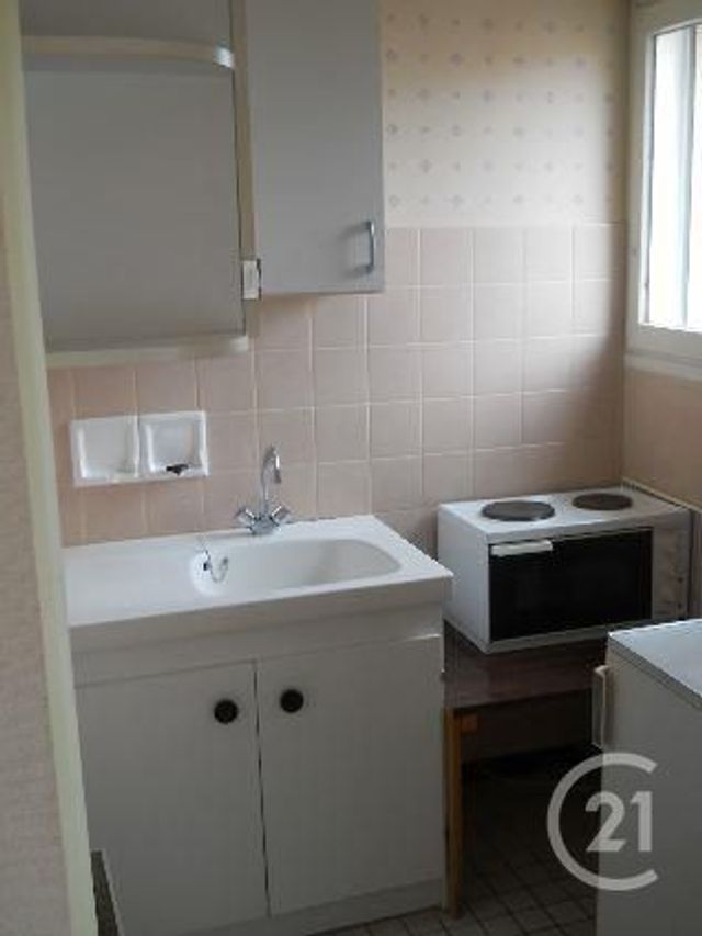 Appartement F1 &agrave; vendre - 1 pi&egrave;ce - 30,21 m2 - Montlucon - 03 - AUVERGNE