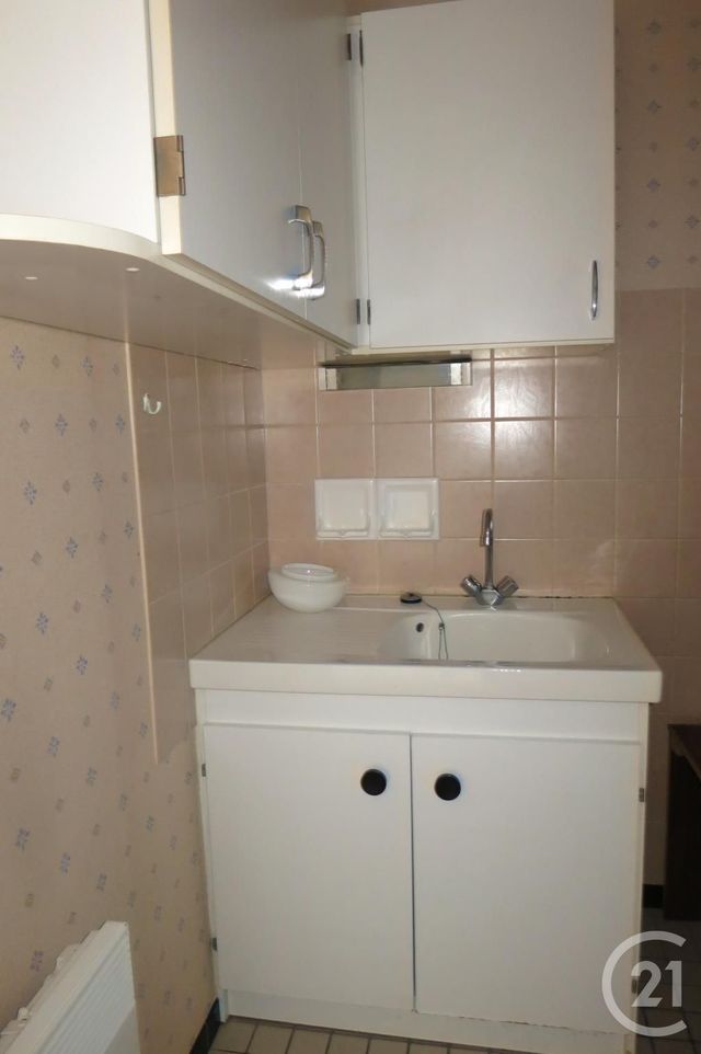 Appartement F1 &agrave; vendre - 1 pi&egrave;ce - 30,21 m2 - Montlucon - 03 - AUVERGNE