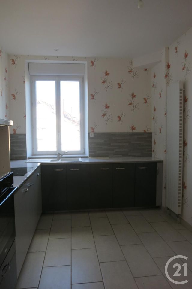 Appartement 3 pièces 80 m² · à Montluçon · 80 m² · 469 €/mois