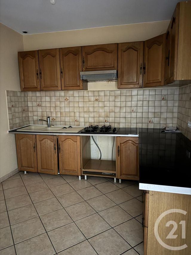 Maison &agrave; louer - 6 pi&egrave;ces - 130 m2 - Montlucon - 03 - AUVERGNE