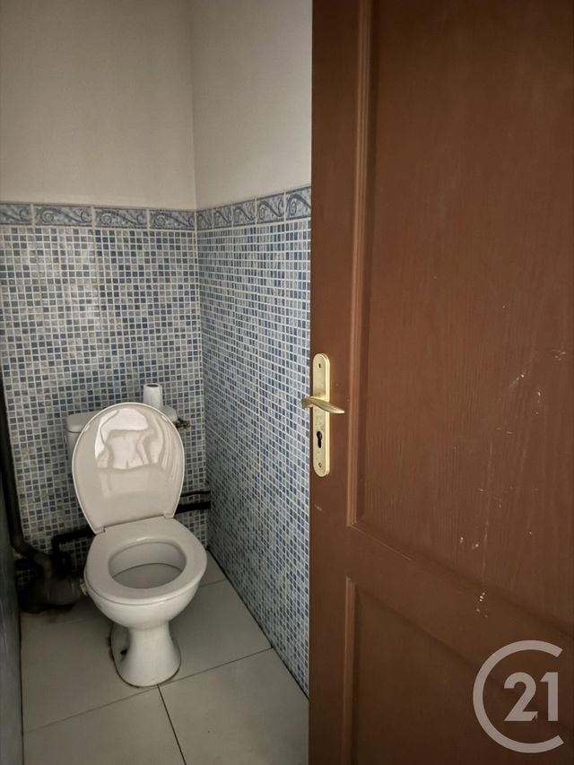 Maison &agrave; louer - 6 pi&egrave;ces - 130 m2 - Montlucon - 03 - AUVERGNE