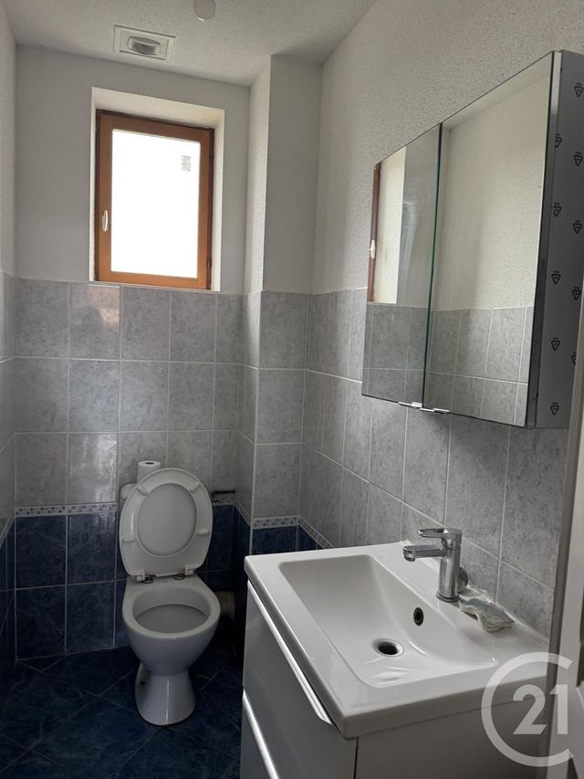 Maison &agrave; louer - 6 pi&egrave;ces - 130 m2 - Montlucon - 03 - AUVERGNE