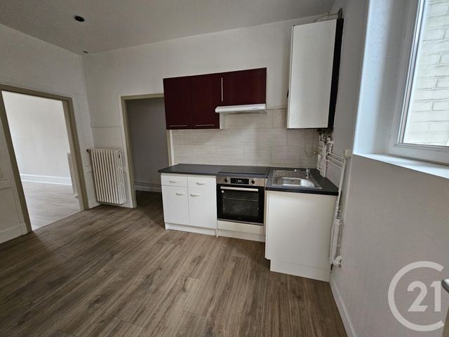Appartement F3 &agrave; louer - 3 pi&egrave;ces - 56,80 m2 - Montlucon - 03 - AUVERGNE