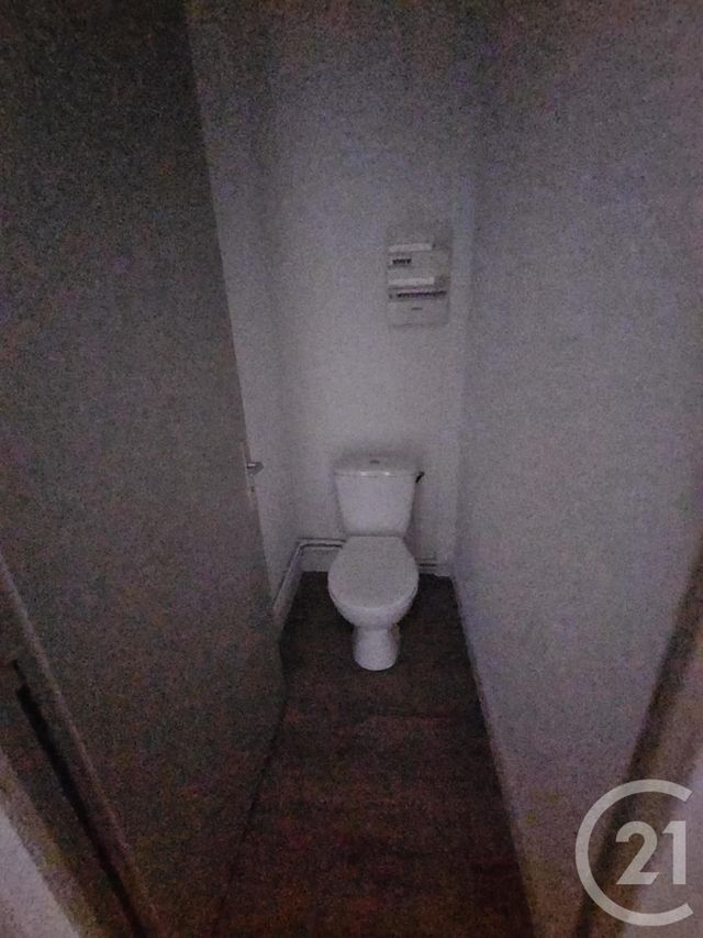 Appartement F3 &agrave; louer - 3 pi&egrave;ces - 56,80 m2 - Montlucon - 03 - AUVERGNE