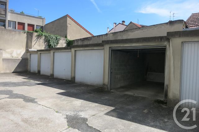 Parking &agrave; louer - 12 m2 - Montlucon - 03 - AUVERGNE