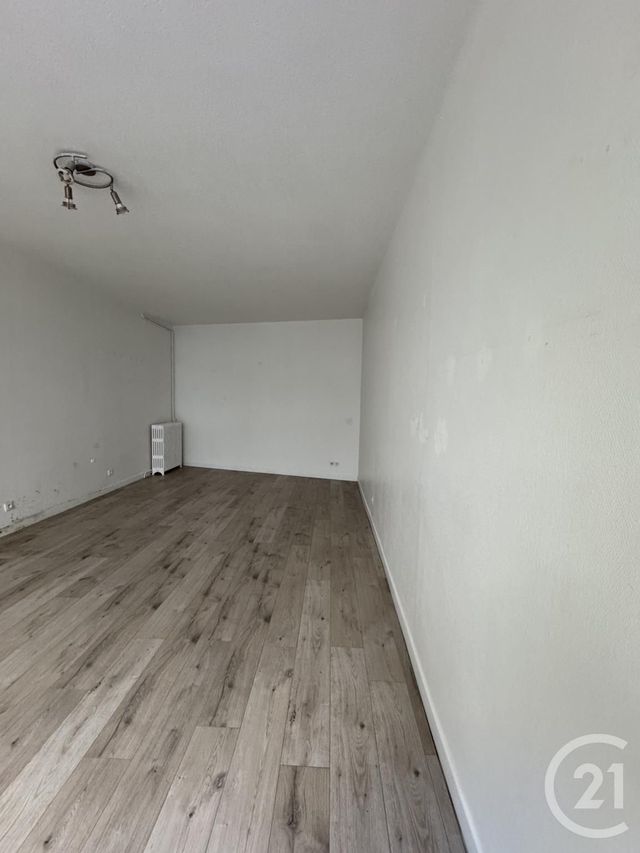 Appartement Autre &agrave; louer - 8 pi&egrave;ces - 92 m2 - Montlucon - 03 - AUVERGNE