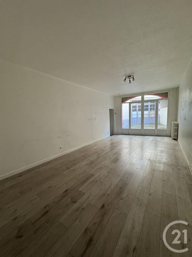 Appartement Autre &agrave; louer - 8 pi&egrave;ces - 92 m2 - Montlucon - 03 - AUVERGNE
