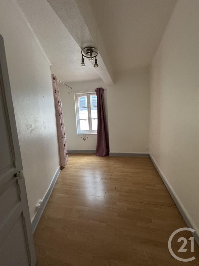 Appartement Autre &agrave; louer - 8 pi&egrave;ces - 92 m2 - Montlucon - 03 - AUVERGNE