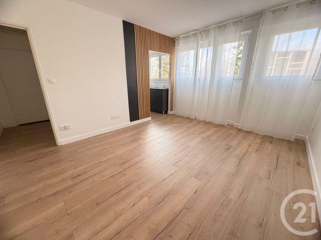 Appartement &agrave; louer - 2 pi&egrave;ces - 39,31 m2 - Longeville Les Metz - 57 - LORRAINE