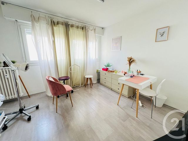 Appartement Local à louer - 1 pièce - 12 m2 - Metz - 57 - LORRAINE