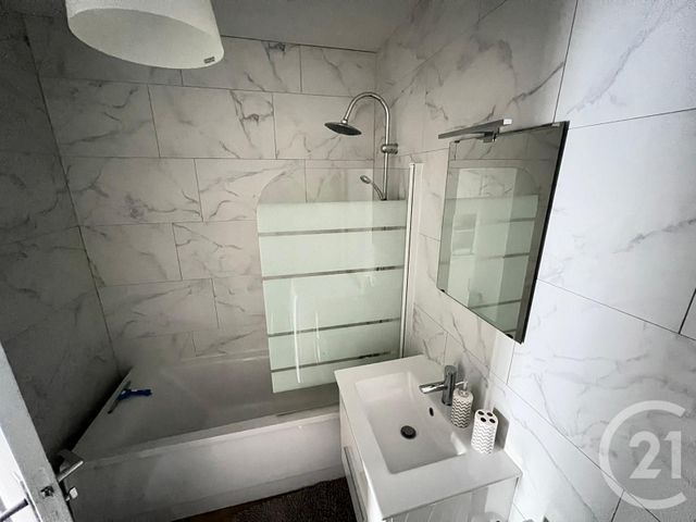 Appartement &agrave; louer - 2 pi&egrave;ces - 55,22 m2 - Metz - 57 - LORRAINE