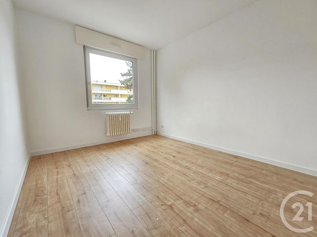 Appartement F5 à vendre - 5 pièces - 90,34 m2 - Moulins Les Metz - 57 - LORRAINE