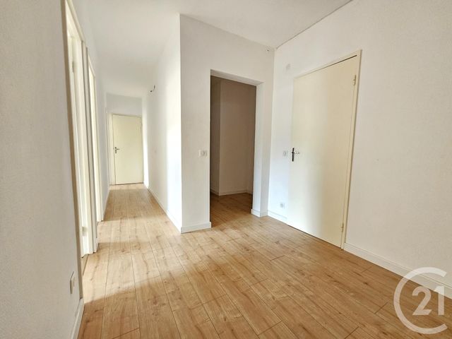 Appartement F5 à vendre - 5 pièces - 90,34 m2 - Moulins Les Metz - 57 - LORRAINE