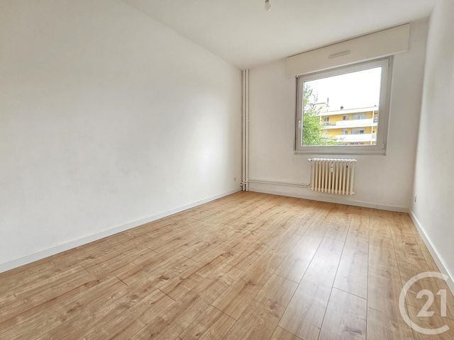Appartement F5 à vendre - 5 pièces - 90,34 m2 - Moulins Les Metz - 57 - LORRAINE