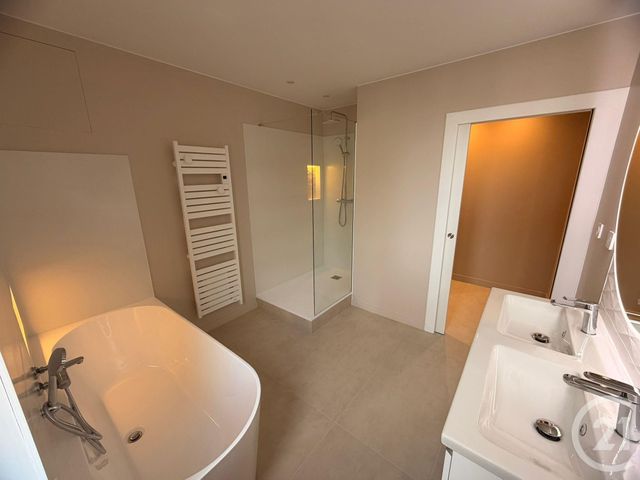 Maison &agrave; louer - 6 pi&egrave;ces - 167,73 m2 - Le Ban St Martin - 57 - LORRAINE