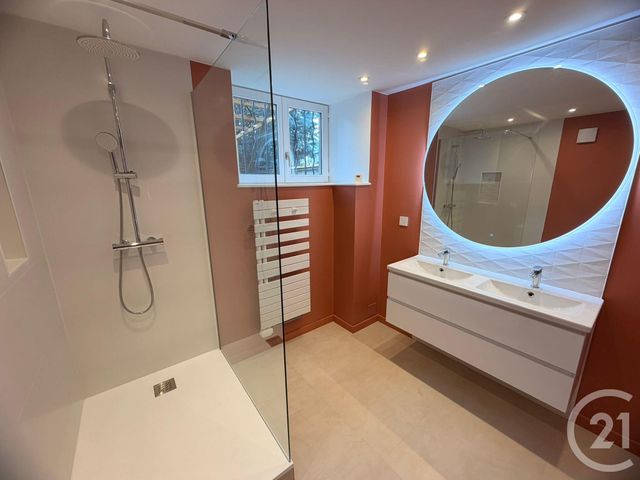 Maison &agrave; louer - 6 pi&egrave;ces - 167,73 m2 - Le Ban St Martin - 57 - LORRAINE