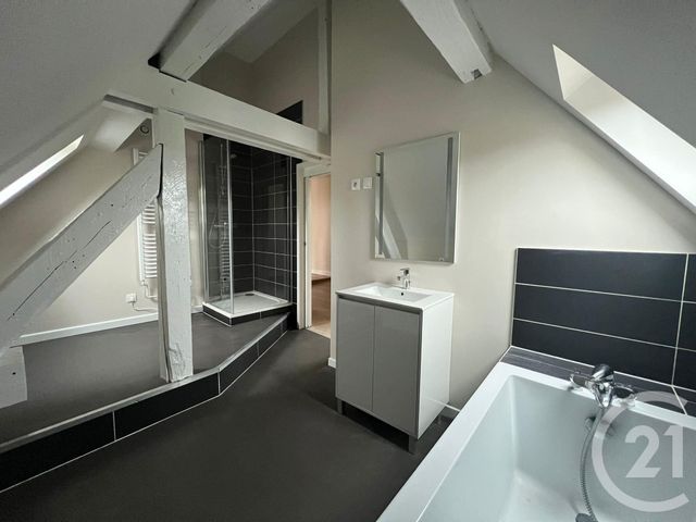 Appartement T2 à louer - 2 pièces - 67,11 m2 - Metz - 57 - LORRAINE