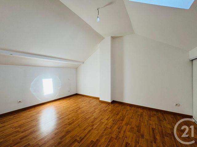 Appartement F5 &agrave; louer - 5 pi&egrave;ces - 98,50 m2 - Metz - 57 - LORRAINE