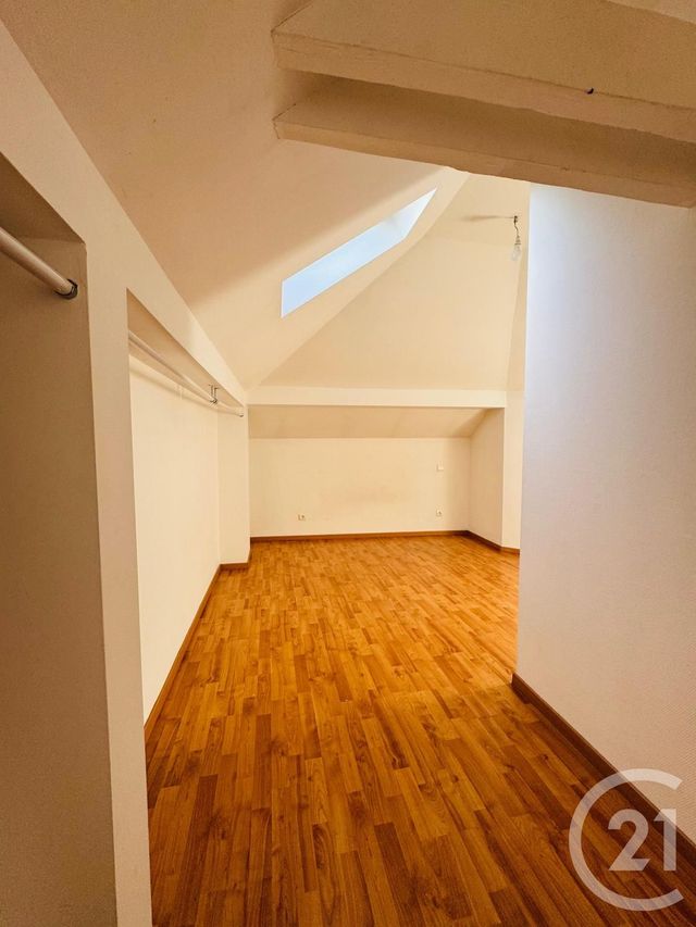 Appartement F5 &agrave; louer - 5 pi&egrave;ces - 98,50 m2 - Metz - 57 - LORRAINE