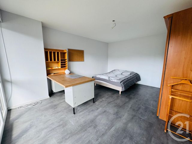 Appartement F4 &agrave; louer - 4 pi&egrave;ces - 99 m2 - Metz - 57 - LORRAINE