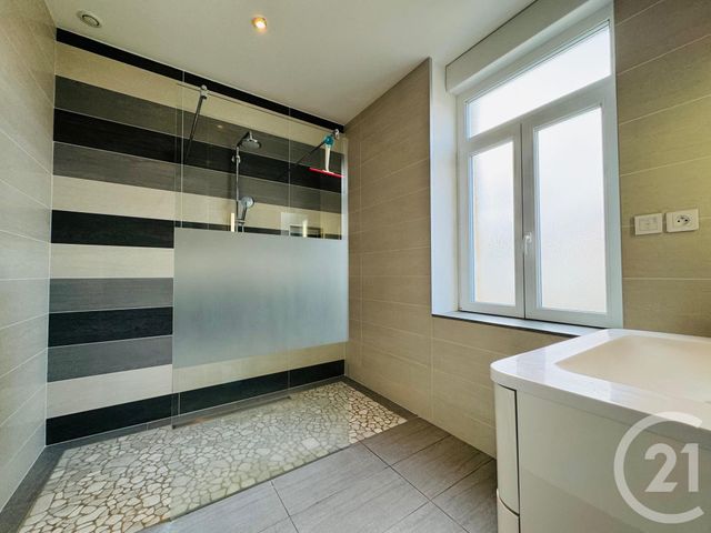 Appartement F2 &agrave; louer - 2 pi&egrave;ces - 57,37 m2 - Le Ban St Martin - 57 - LORRAINE