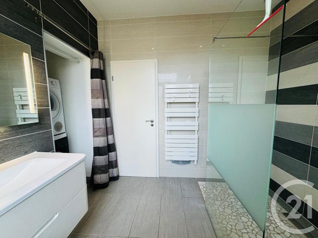 Appartement F2 &agrave; louer - 2 pi&egrave;ces - 57,37 m2 - Le Ban St Martin - 57 - LORRAINE