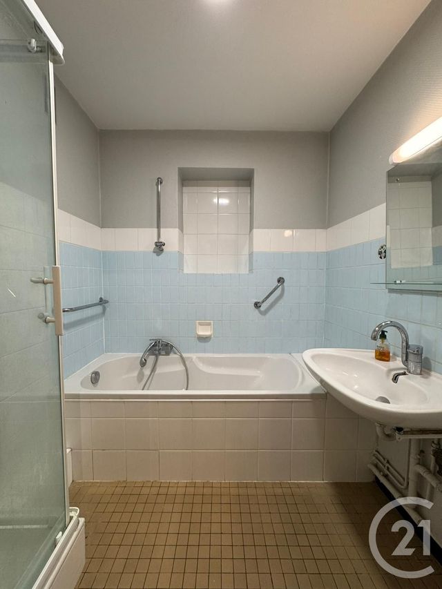 Appartement F3 &agrave; louer - 3 pi&egrave;ces - 81,47 m2 - Metz - 57 - LORRAINE