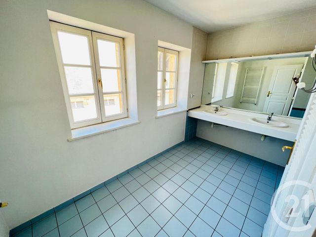 Appartement &agrave; louer - 2 pi&egrave;ces - 66,15 m2 - Metz - 57 - LORRAINE