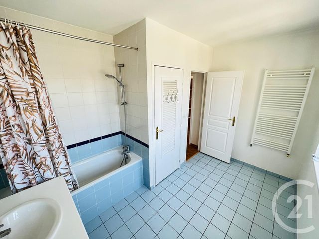 Appartement &agrave; louer - 2 pi&egrave;ces - 66,15 m2 - Metz - 57 - LORRAINE