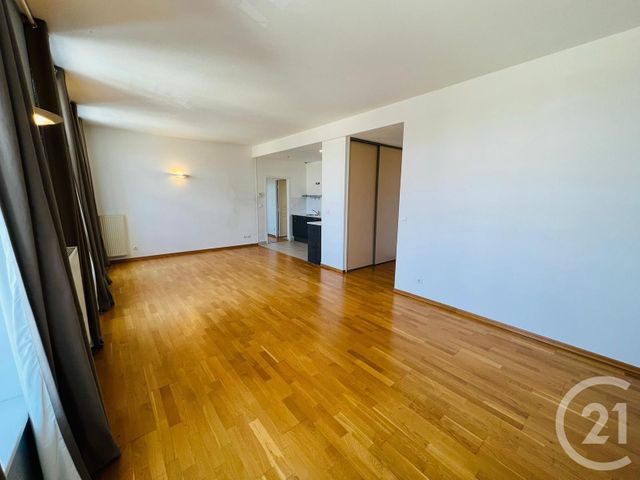 Appartement &agrave; louer - 2 pi&egrave;ces - 66,15 m2 - Metz - 57 - LORRAINE