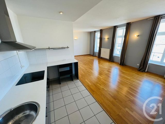 Appartement &agrave; louer - 2 pi&egrave;ces - 66,15 m2 - Metz - 57 - LORRAINE