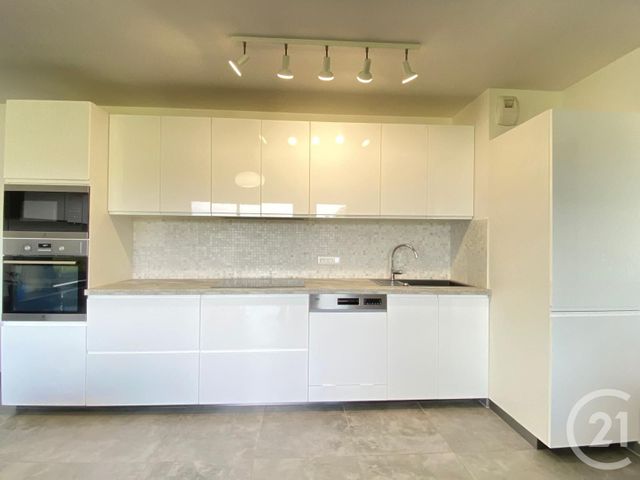 Appartement F3 &agrave; louer - 3 pi&egrave;ces - 68,30 m2 - Terville - 57 - LORRAINE