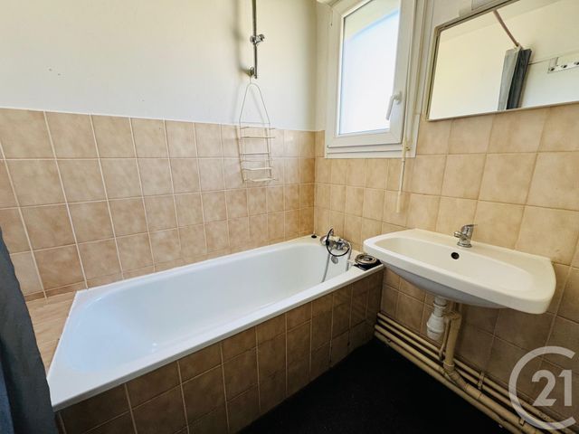 Appartement Studio &agrave; louer - 1 pi&egrave;ce - 32,40 m2 - Metz - 57 - LORRAINE